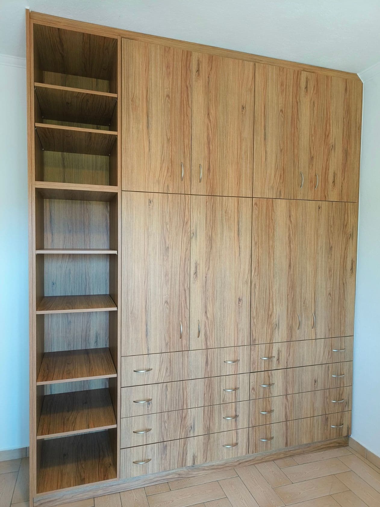 Modular Wardrobe System with Integrated Chest of Drawers, Top Storage & Side Shelving - 2