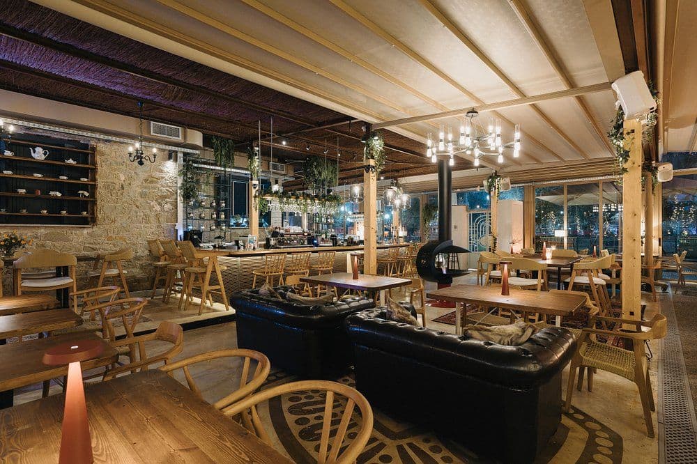 Bespoke Architectural Joinery & Custom Hospitality Furniture ("Sto Spitaki" Restaurant – Trikala) - 4